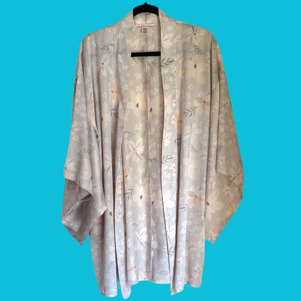 VICTORIA’S SECRET‎ Floral Satin Kimono Robe Size XS/S - Picture 2 of 11